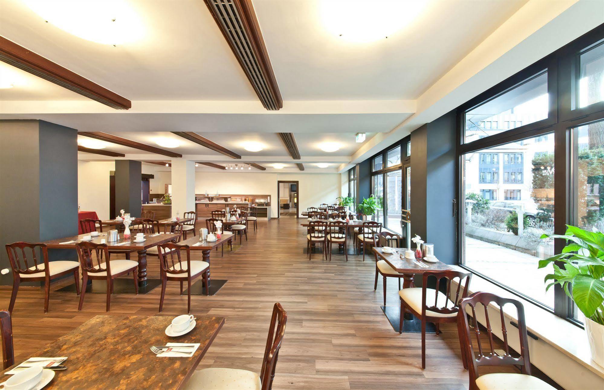 Novum Imperial Frankfurt Messe Hotel 4*